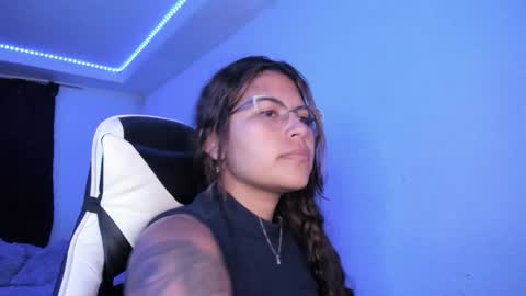  Lady  online show from March 4, 2:28 am