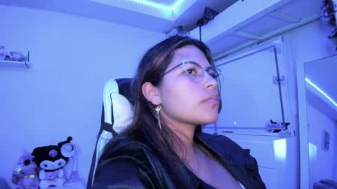  Lady  online show from April 4, 3:49 am