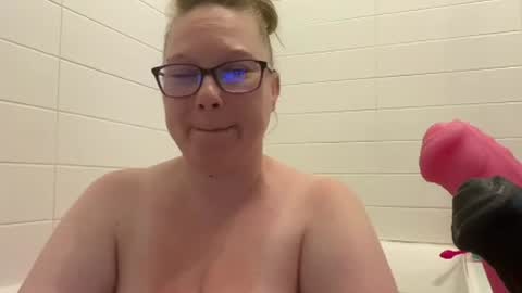 Snapshot of ladycherielynn chatting on June 22, 6:38 pm LadyCherieLynn online show from June 22, 6:38 pm