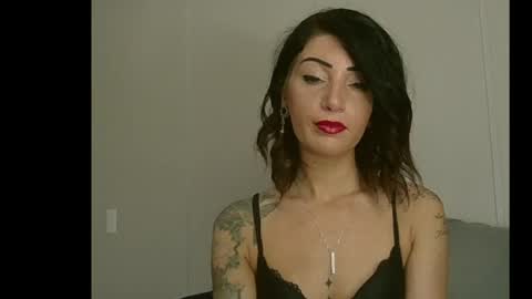 ladylane393 online show from May 11, 7:55 pm