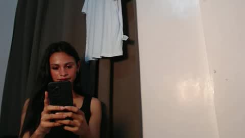 Snapshot of ladylisa123 chatting on March 4, 1:17 pm ladylisa123 online show from March 4, 1:17 pm