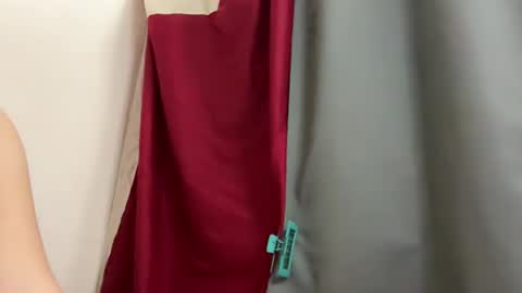 Snapshot of ladylollipop_marls chatting on February 19, 5:25 am ladylollipop_marls online show from February 19, 5:25 am