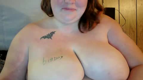 Snapshot of ladylynn13 chatting on January 23, 11:36 pm LadyLynn13 online show from January 23, 11:36 pm
