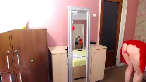 Snapshot of ladymariahx chatting on December 27, 4:36 am ladymariahx online show from December 27, 4:36 am