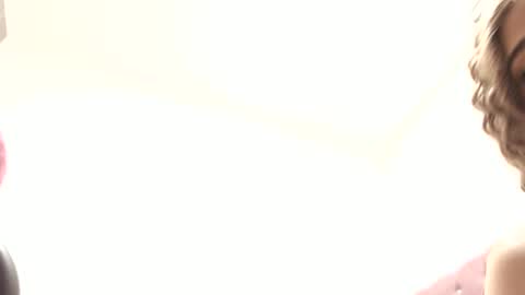 Snapshot of ladyrubii chatting on April 21, 12:34 am rubii online show from April 21, 12:34 am