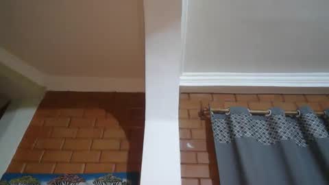 Snapshot of ladysarah101 chatting on October 11, 10:52 pm Sarah Sam online show from October 11, 10:52 pm