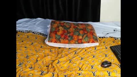 Vivy online show from December 20, 5:25 am