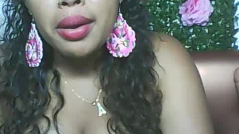 LadyXSnakes online show from January 10, 7:32 am