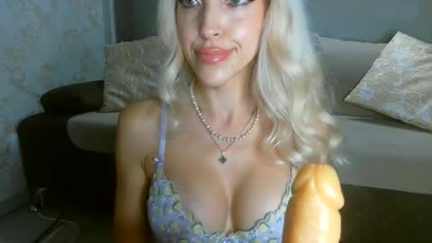 ladyyuliia online show from June 30, 3:13 pm