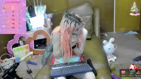 Snapshot of laflakita21 chatting on October 11, 1:38 am Skinnygirl online show from October 11, 1:38 am