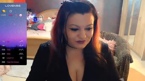 Arielle online show from December 1, 5:57 pm