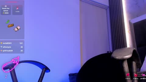 lahiam_smiiith online show from February 5, 6:13 am