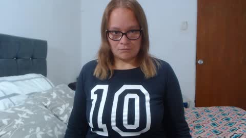 Snapshot of lahurent_weed420 chatting on March 13, 5:52 pm paola and a guest lol online show from March 13, 5:52 pm