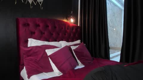 Laia  online show from November 22, 12:04 pm