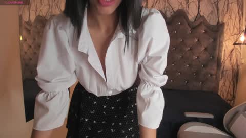 Laia online show from December 10, 6:06 pm