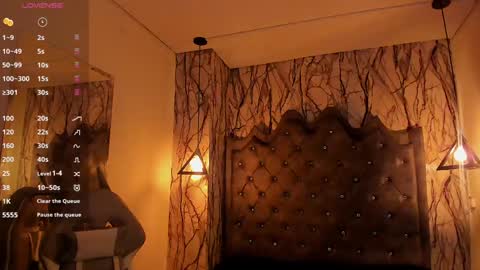 Laia online show from December 16, 11:22 am