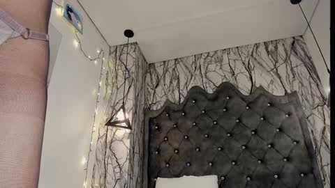 Laia online show from January 4, 6:09 pm