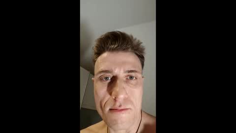 Snapshot of laichzeit1880 chatting on February 20, 2:30 am laichzeit1880 online show from February 20, 2:30 am