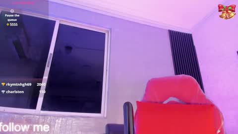 laiily bell online show from December 22, 4:06 pm
