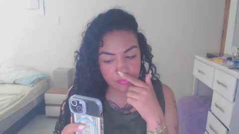 laila_silk online show from June 3, 1:03 pm