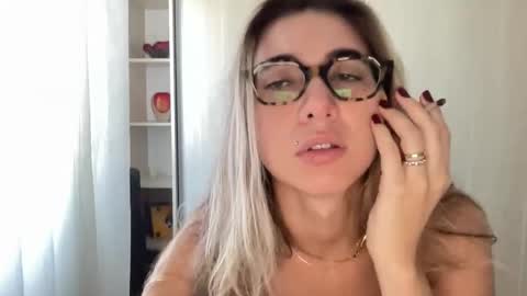 lailayourangel online show from January 9, 12:41 pm