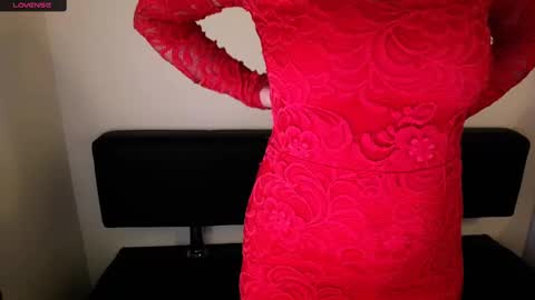 Snapshot of laimapinch_ chatting on September 9, 6:57 am Laima online show from September 9, 6:57 am