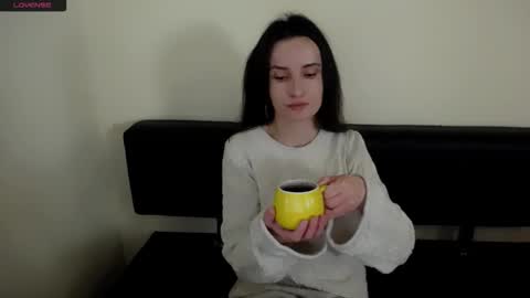 Snapshot of laimapinch_ chatting on October 5, 11:08 am Laima online show from October 5, 11:08 am