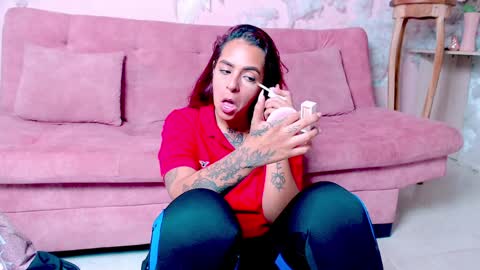 Laisy fox online show from February 4, 2:10 pm