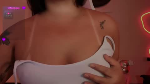 Snapshot of lalablack1_ chatting on October 30, 12:23 am lalablack1_ online show from October 30, 12:23 am