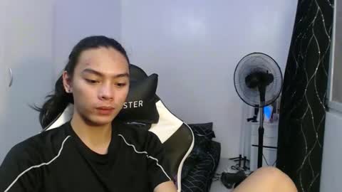 lalakinghugecock_2 online show from October 12, 10:03 am