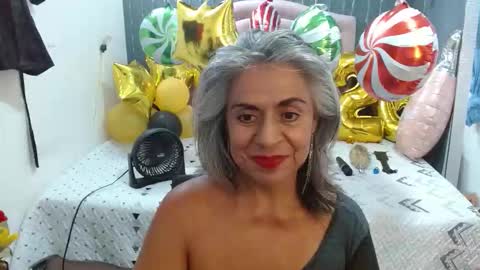 lalisha online show from December 16, 12:26 am