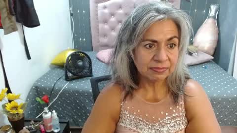 lalisha online show from April 8, 12:32 am