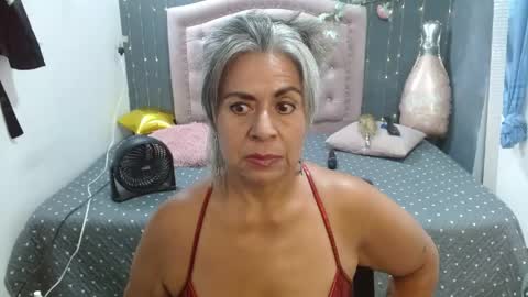 lalisha online show from April 16, 12:55 am