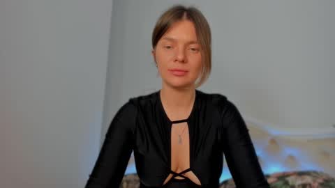 Lallie  online show from March 14, 4:12 pm