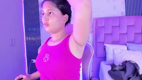 Laura online show from October 3, 12:24 pm