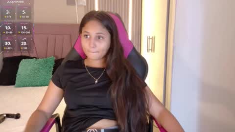 Laura online show from November 8, 12:27 pm