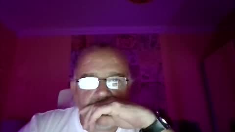 lamabama online show from October 6, 10:40 pm