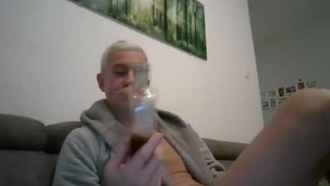 Snapshot of lambiants chatting on January 8, 5:26 pm lambiants online show from January 8, 5:26 pm