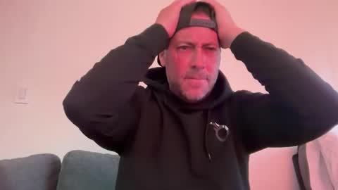 Snapshot of lampin1 chatting on March 1, 5:37 pm lampin1 online show from March 1, 5:37 pm