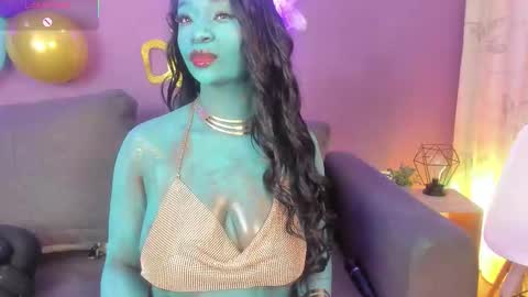    online show from October 11, 9:02 pm