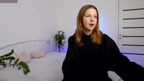 Liana online show from December 4, 7:28 am