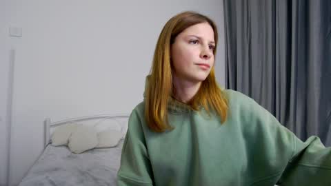Liana online show from December 6, 1:44 pm