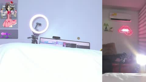 Snapshot of lana__kane_ chatting on February 27, 9:09 am Lana online show from February 27, 9:09 am