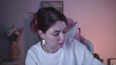 just call me Lana  and her security online show from December 27, 5:48 pm