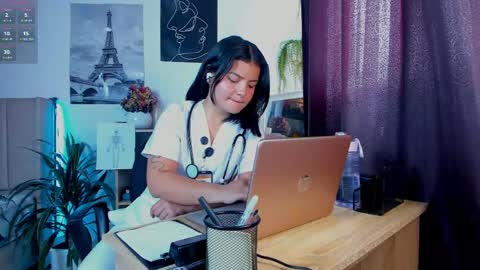  Lana  online show from June 4, 7:09 pm