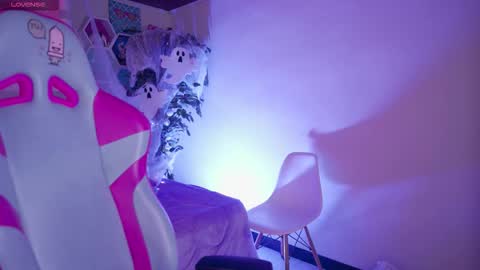 Lana online show from October 18, 1:30 am