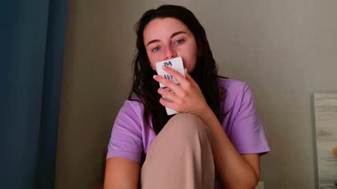 Snapshot of lana_gl chatting on May 11, 6:30 am lana_gl online show from May 11, 6:30 am