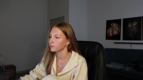 Snapshot of lana_jewel chatting on July 21, 5:43 am LANA JEWEL online show from July 21, 5:43 am