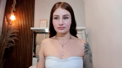 Lana     igauroraaaaaaaaa 1 online show from January 18, 4:59 am