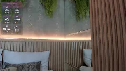 lana_lann online show from December 15, 1:04 pm